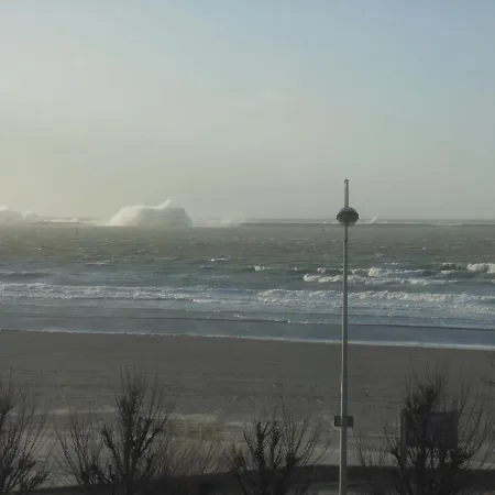 Apartment Face A La Avec Wifi, Terrasse Et Equipements Complets - Fr-1-376-112 Boulogne-sur-Mer